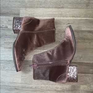 Old Navy suede little girl heels
